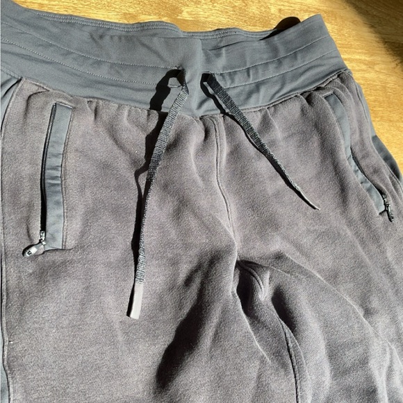lululemon get going jogger 28.5” size 4 - Picture 4 of 7